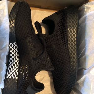 Adidas Deerupt Runner size 9.5